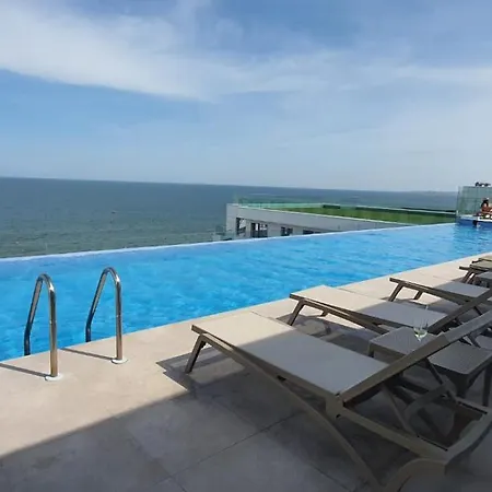 Infinity Premium - Pool & Parking *