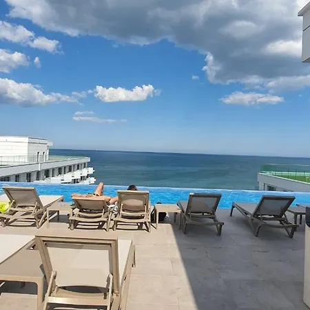 Daire Infinity Premium - Pool & Parking *
